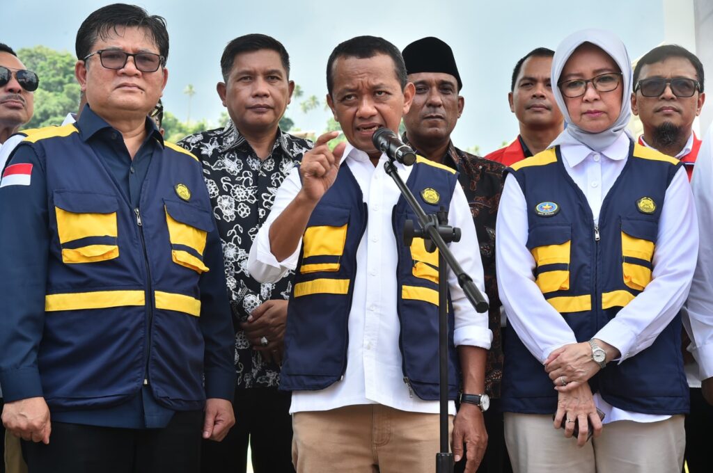 arsip-berita-penuhi-janji-menteri-bahlil-tambah-kuota-minyak-tanah-untuk-maluku-0d2i6x7