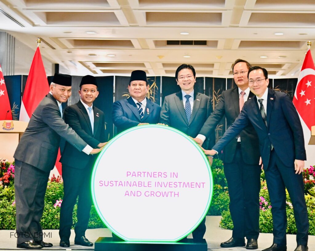arsip-berita-menteri-bahlil-dampingi-presiden-prabowo-luncurkan-inisiatif-kerja-sama-energi-terbarukan-89o0t76