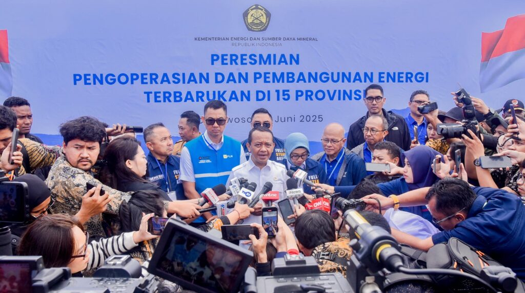 arsip-berita-pemerintah-targetkan-5600-desa-teraliri-listrik-dalam-5-tahun-u3rn1oa