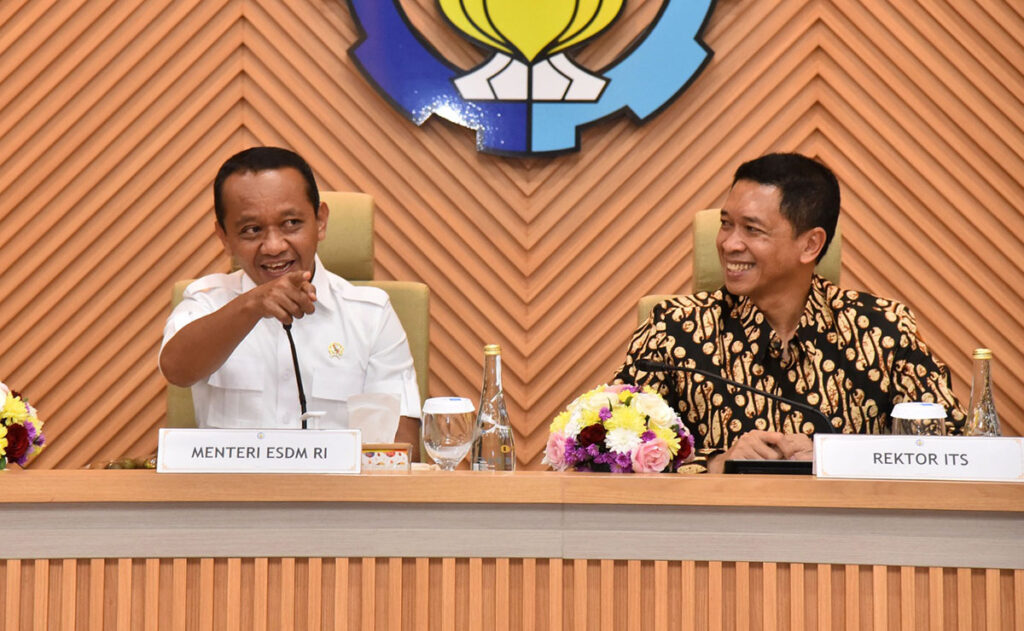 arsip-berita-tekankan-urgensi-hilirisasi-menteri-bahlil-stop-kirim-bahan-mentah-mirip-era-voc-51o1a40