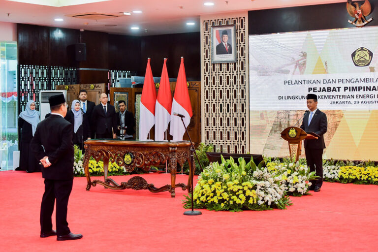 arsip-berita-lantik-laode-sulaeman-jadi-dirjen-migas-ini-tugas-utamanya-30zbm65
