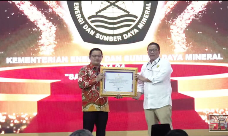 arsip-berita-kementerian-esdm-kembali-raih-predikat-sangat-memuaskan-atas-pengawasan-kearsipan-fk6zvzp