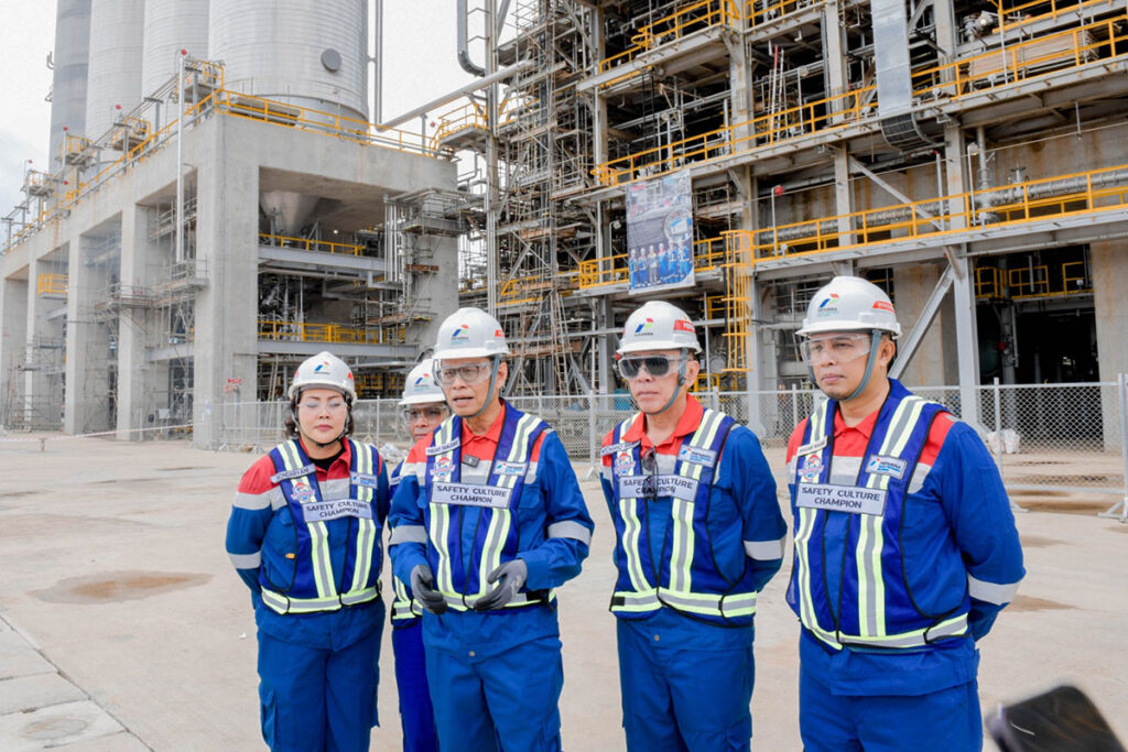 arsip-berita-kilang-balikpapan-mulai-beroperasi-desember-2025-utkmmsq