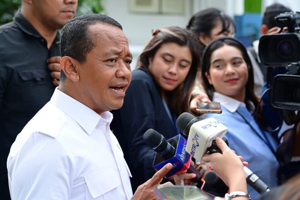 arsip-berita-rapat-terbatas-di-istana-merdeka-pemerintah-kebut-hilirisasi-demi-mandiri-energi-x67gp2d