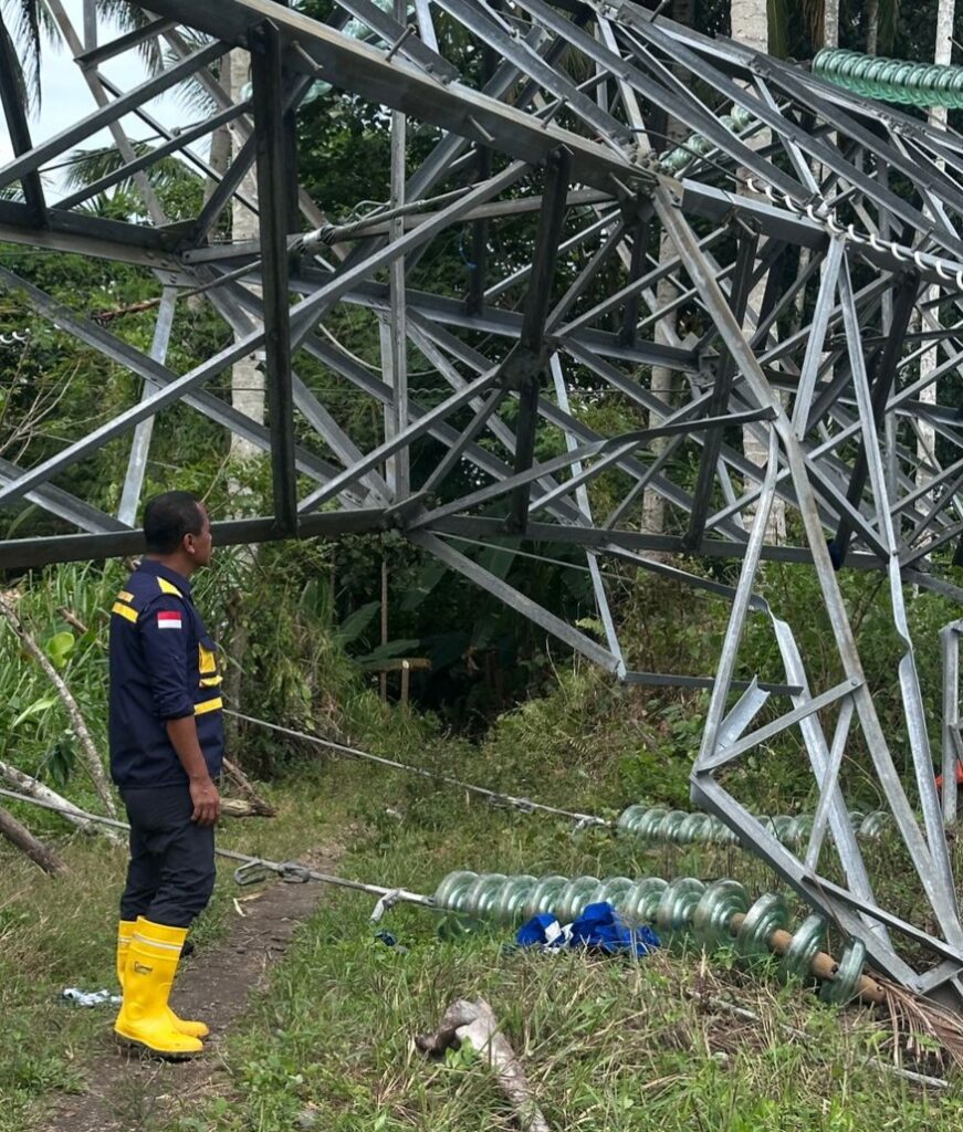 arsip-berita-menteri-esdm-pemerintah-hadir-pastikan-pemulihan-energi-dan-bantuan-untuk-warga-aceh-8thy15z