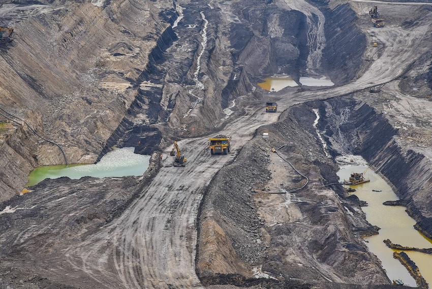 arsip-berita-menteri-esdm-tegaskan-penertiban-tambang-ilegal-jadi-prioritas-penegakan-hukum-tanpa-pengecualian-62n1rwe