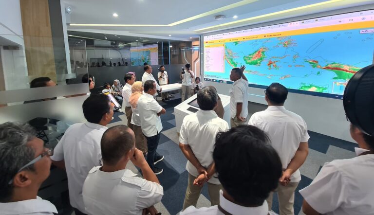 arsip-berita-dorong-transparansi-data-menteri-esdm-apresiasi-inovasi-aplikasi-georima-cb4sazk