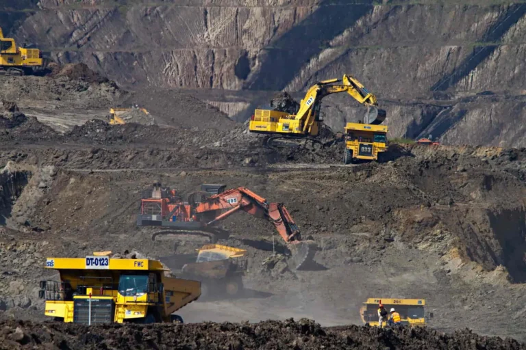 Surface_Mining_in_Indonesia_1-1615269