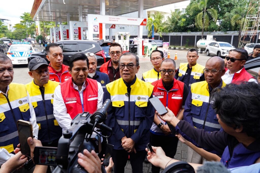 arsip-berita-kementerian-esdm-pantau-langsung-kondisi-distribusi-energi-di-wilayah-sulawesi--ps0l840