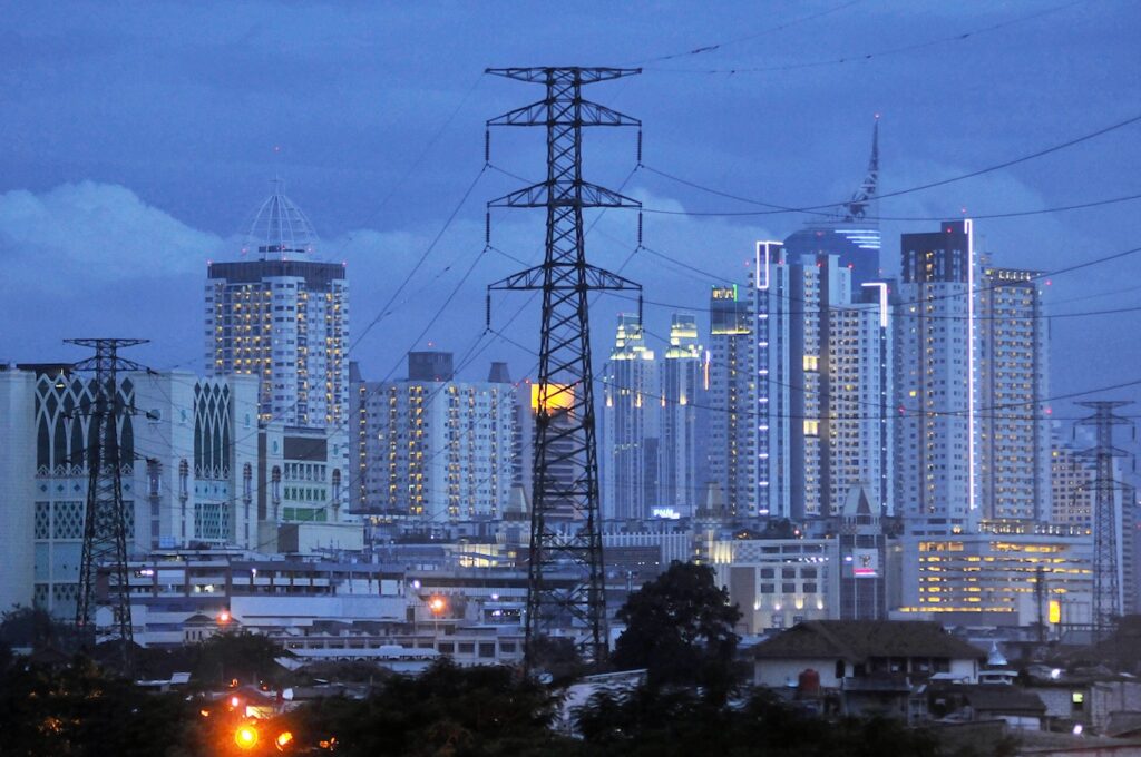 arsip-berita-lebaran-tenang-tarif-listrik-triwulan-ii-2026-tidak-naik-2d80psa