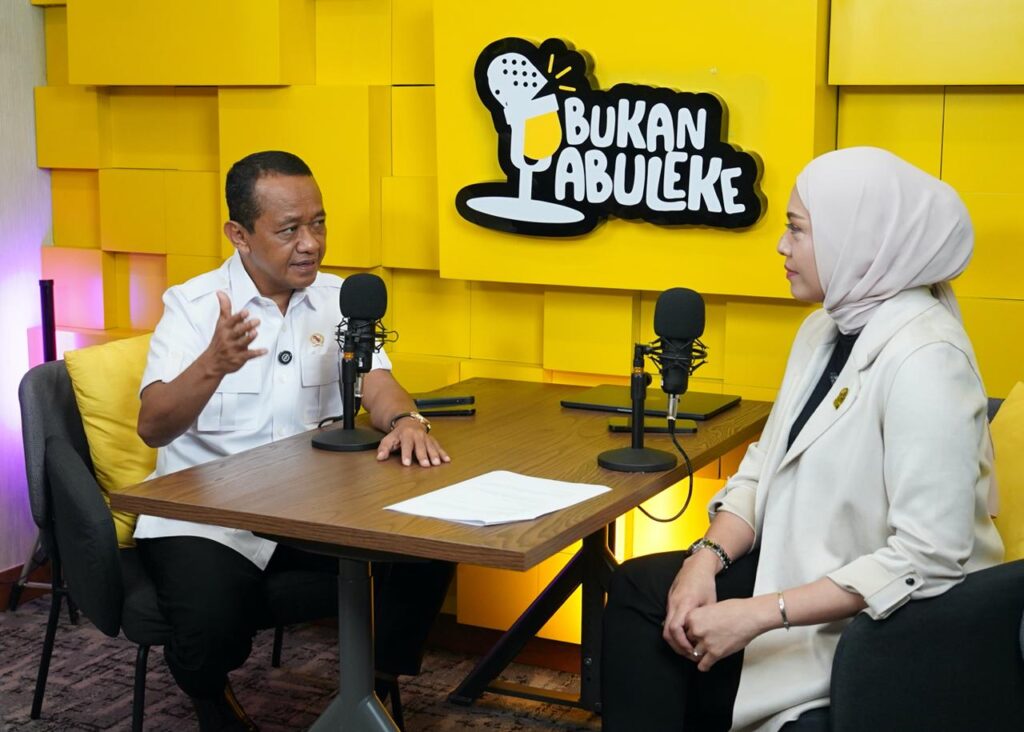 arsip-berita-menteri-esdm-tak-perlu-panik-stok-bbm-selalu-tersedia-vugyzhe