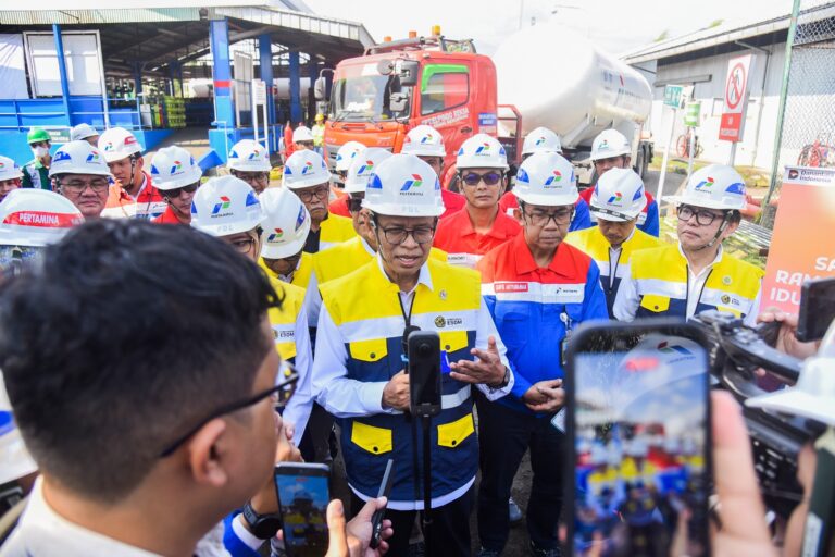 arsip-berita-tindak-lanjut-arahan-presiden-kementerian-esdm-dorong-pengelolaan-energi-yang-lebih-bijak-zrk5tvc